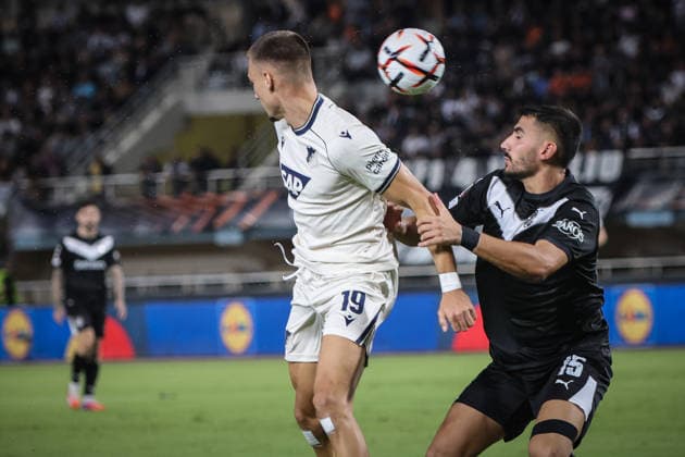 UEFA Europa League - OFI Crete FC vs TSG 1899 Hoffenheim - Achilleas Poungouras of OFI Crete FC in action against Tim Lemperle of TSG 1899 Hoffenheim during the UEFA Europa League Phase matchday 1 soccer match between OFI Crete FC and TSG 1899 Hoffenheim at the Georgios Pankritio Stadium, in Heraklion, Greece, 17 September 2026. IMAGO ONE INCH PRODUCTIONS PIRAEUS GREECE Copyright: xONExINCHxPRODUCTIONSx 7090062