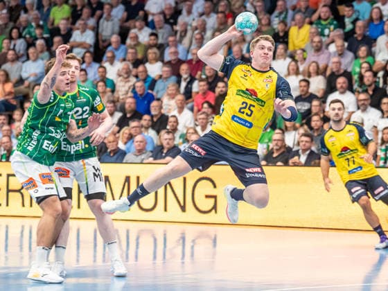 Haukur Prastarson of Rhein Neckar Löwen, 25, gets a clear shot, Frisch Auf Göppingen vs. Rhein Neckar Löwen, Handball, 1st Bundesliga, Men, 2026–2027 season, September 17, 2026, Frisch Auf Göppingen vs. Rhein Neckar Löwen, Handball, 1st Bundesliga, Men, 2026–2027 season, September 17, 2026, Göppingen Copyright: xEibner-Pressefoto MichaelxSchmidx EP_MST