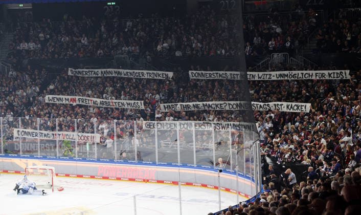 Poster and banner by Eisbären fans protesting Thursday games; Sports; Ice Hockey; Penny; DEL; German Ice Hockey League; Game 1 of the 2026–2027 season; September 17, 2026; EHC Eisbären Berlin (EBB) vs. Straubing Tigers