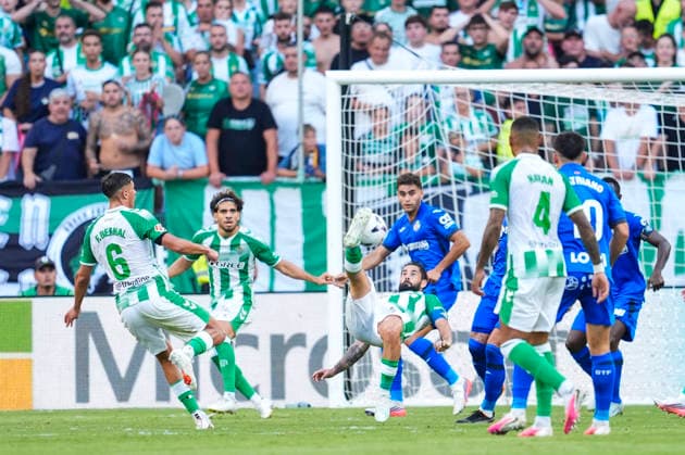 September 17, 2026, Sevilla, Sevilla, Spain: Francisco Alarcon Isco of Real Betis Balompie in action during the Spanish league, LaLiga EA Sports, football match played between Real Betis and Getafe CF at La Cartuja stadium on September 17, 2026, in Sevilla, Spain. Sevilla Spain - ZUMAa181 20260917_zaa_a181_034 Copyright: xJoaquinxCorcherox