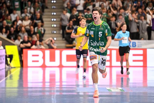 Göppingen, Germany, September 17, 2026 Rutger Ten Velde of FRISCH AUF Göppingen gestures, cheers during the Opel Handball Bundesliga match between FRISCH AUF Goeppingen and Rhein Neckar Löwen at the EWS Arena on September 17, 2026, in Goeppingen, Germany. Photo by Harry Langer, DeFodi Images. Goeppingen, Germany, September 17, 2026 Rutger Ten Velde FRISCH AUF Göppingen gestures during the Opel Handball Bundesliga match between FRISCH AUF Göppingen and Rhein Neckar Löwen at the EWS Arena on September 17, 2026 in Göppingen, Germany. Photo by Harry Langer, DeFodi Images. Photo by Harry Langer, DeFodi Images