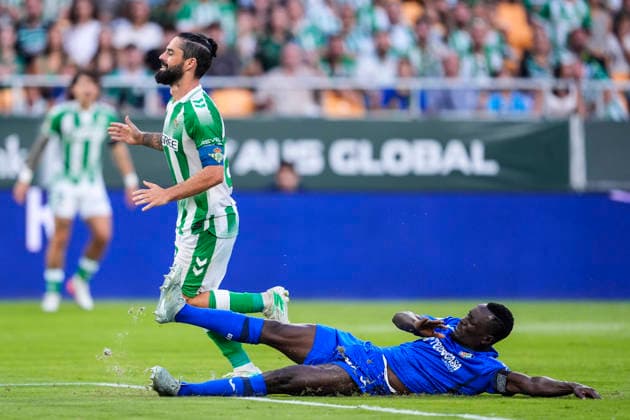 September 17, 2026, Sevilla, Sevilla, Spain: Francisco Alarcon Isco of Real Betis Balompie reacts during the Spanish league, LaLiga EA Sports, football match played between Real Betis and Getafe CF at La Cartuja stadium on September 17, 2026, in Sevilla, Spain. Real Betis V Getafe CF - LaLiga EA Sports  - ZUMAa181 20260917_zaa_a181_056 Copyright: xJoaquinxCorcherox