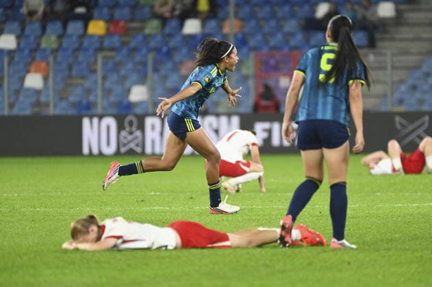 IPA88645190 - The Colombian team celebrates after winning the match and advancing to the next round of the FIFA U-20 Women s World Cup Round of 16 match between England and Nigeria, held in Bielsko-Bia?a, Poland, on September 17, 2026  Copyright: xMichalxDubiel IPAxSportx xx IPA88645190