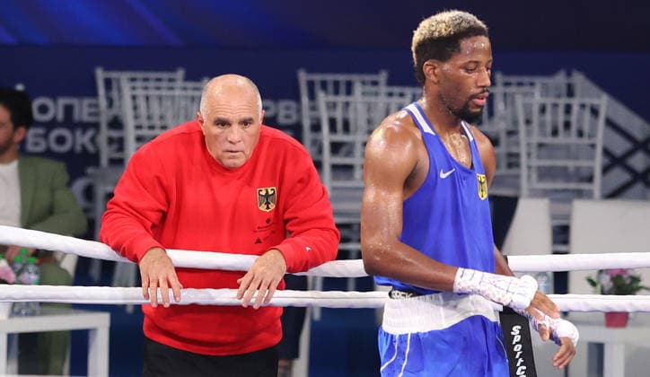 Boxen, EM in Sofia #2 17.09.2026 Sofia(Bulgaria) European Boxing Senior Elite Championships men s 70 kg Preliminaries Round of 32 Humberto Horta Dominguez(L)Cheftrainer , Randi Botikali(R) Deutschland Germany :