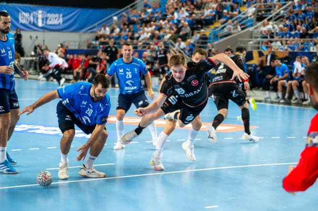 Plock 17.09.2026. Handball EHF Champions League match between ORLEN Wisla Plock and MT Melsungen in Plock, Poland --- EHF Champions League mecz ORLEN Wisla Plock - MT Melsungen w Plocku Persons Shown : Oriol Rey Morales Reynir Thor Stefansson Fot. Kai Taller Arena Akcji NEWSPIX.PL --- newspix.pl 