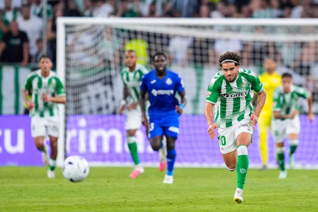 September 17, 2026, Sevilla, Sevilla, Spain: Abde Ezzalzouli of Real Betis Balompie in action during the Spanish league, LaLiga EA Sports, football match played between Real Betis and Getafe CF at La Cartuja stadium on September 17, 2026, in Sevilla, Spain. Real Betis V Getafe CF - LaLiga EA Sports  - ZUMAa181 20260917_zaa_a181_070 Copyright: xJoaquinxCorcherox