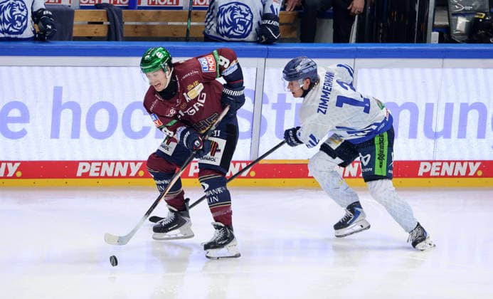 Ty Ronning, Mario Zimmermann: Face-off, Game Scene, Action, Sports, Ice Hockey, Penny DEL (German Ice Hockey League), Game 1, 2026–2027 Season, September 17, 2026, EHC Eisbären Berlin (EBB) vs. Straubing Tigers