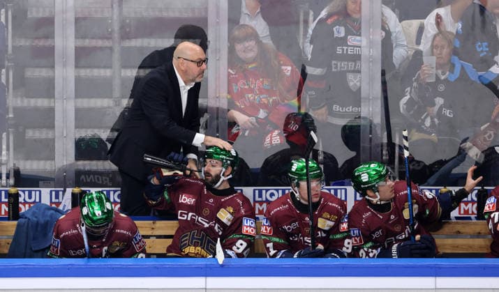 Coach Eric Dubois Praises Liam Kirk Sports Ice Hockey Penny DEL German Ice Hockey League Game 1 of the 2026–2027 Season, September 17, 2026: EHC Eisbären Berlin (EBB) vs. Straubing Tigers