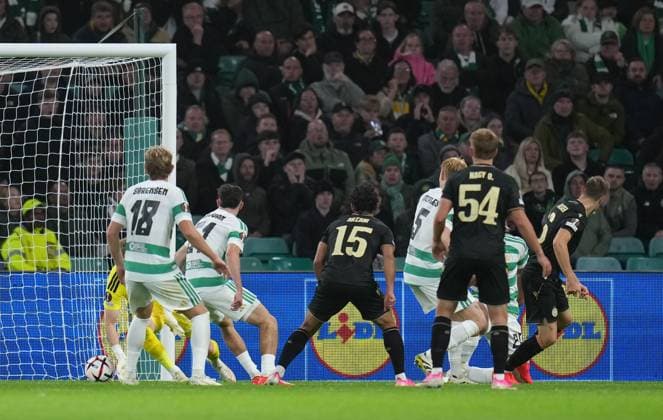 Ferencvaros captain Kristoffer Zachariassen scores to give Ferencvaros a 1-2 lead. Celtic v Ferencvaros, UEFA Europa League, Football, matchday 1, Celtic Park, Glasgow, Scotland, UKGlasgow Celtic Park Scotland United Kingdom  Copyright: xStuartxWallace Shutterstockx 17156106ao