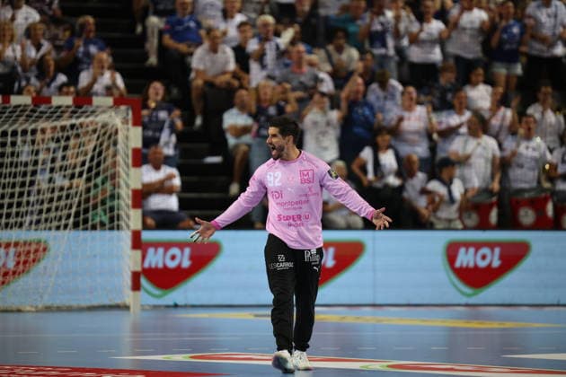MONTPELLIER BARCELONE Benjamin ELKAIM MAXPPP - montpellier 17 09 2026 Remi Desbonnet, gardien du Montpellier Handball (no 92), reagit devant son but lors du match de Ligue des champions face au FC Barcelone a la Sud de France Arena. Champions League montpellier FRANCE  Copyright: xMAXPPPxBenjaminxELKAIMx ELK202609174464 ELK202609174464