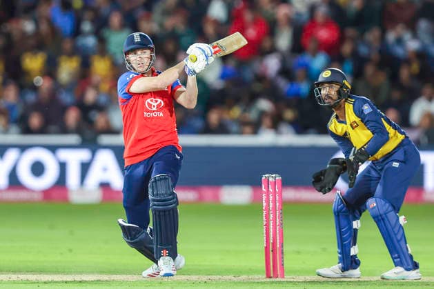 England v Sri Lanka - 2nd Vitality IT20 Harry Brook of England hits the ball over the boundary for six runs during the second men s T20 international match, Länderspiel, Nationalmannschaft between England and Sri Lanka at Sophia Gardens in Cardiff, on September 17, 2026. Cardiff South Glamorgan United Kingdom  Copyright: xMIxNewsx originalFilename:fletcher-englandv260917_npACw.jpg