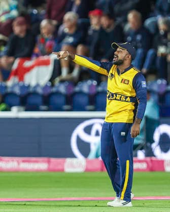 England v Sri Lanka - 2nd Vitality IT20 Charith Asalanka of Sri Lanka gestures as he gives instructions during the Second Men s International T20 match between England and Sri Lanka at Sophia Gardens, Cardiff on September 17, 2026. Cardiff South Glamorgan United Kingdom  Copyright: xMIxNewsx originalFilename:fletcher-englandv260917_npbrA.jpg