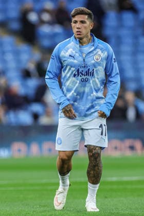 Manchester City v Norwich City - Carabao Cup Third Round Enzo Fernandez of Manchester City warms up before the Carabao Cup round 3 match against Norwich City at Etihad Stadium in Manchester, United Kingdom, on September 17, 2026. Manchester Greater Manchester United, ManU Kingdom  Copyright: xNewsxImagesx originalFilename:cosgrove-carabaoc260917_npkVC