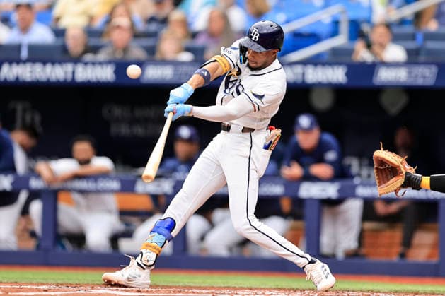 September 17, 2026, St. Petersburg, Florida, USA: Tampa Bay Rays left fielder Chandler Simpson (14) flies out to Athletics left fielder Henry Bolte (33) during an MLB, Baseball Herren, USA game on September 17, 2026 at Tropicana Field. The Rays beat the Athletics 10-1 and swept the series. MLB 2026: Tampa Bay Rays 10 : 1 Athletics  - ZUMAh180 20260917_zsp_h180_028 Copyright: xKimxHukarix