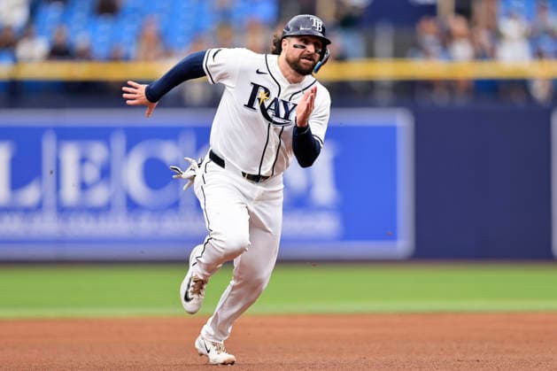 September 17, 2026, St. Petersburg, Florida, USA: Tampa Bay Rays right fielder Ryan Vilade (26) heads to home on a double by second baseman Richie Palacios (1) during an MLB, Baseball Herren, USA game against the Athletics on September 17, 2026 at Tropicana Field. The Rays beat the Athletics 10-1 and swept the series. MLB 2026: Tampa Bay Rays 10 : 1 Athletics  - ZUMAh180 20260917_zsp_h180_065 Copyright: xKimxHukarix
