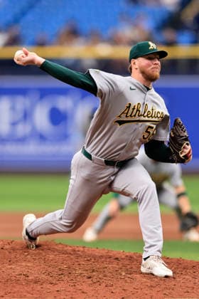 September 17, 2026, St. Petersburg, Florida, USA: Athletics pitcher Chris Roycroft (56) delivers a pitch during an MLB, Baseball Herren, USA game against the Tampa Bay Rays on September 17, 2026 at Tropicana Field. The Rays beat the Athletics 10-1 and swept the series. St. Petersburg USA - ZUMAh180 20260917_zsp_h180_076 Copyright: xKimxHukarix