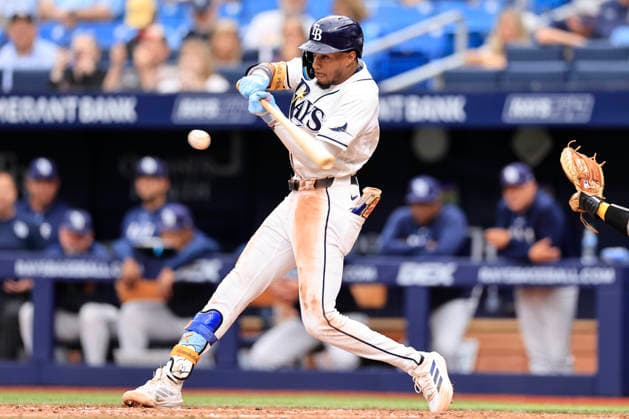 September 17, 2026, St. Petersburg, Florida, USA: Tampa Bay Rays left fielder Chandler Simpson (14) grounds into a force out at second base during an MLB, Baseball Herren, USA game against the Athletics on September 17, 2026 at Tropicana Field. The Rays beat the Athletics 10-1 and swept the series. MLB 2026: Tampa Bay Rays 10 : 1 Athletics  - ZUMAh180 20260917_zsp_h180_102 Copyright: xKimxHukarix
