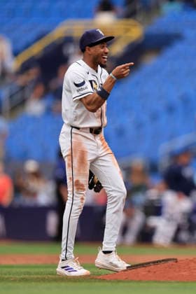 September 17, 2026, St. Petersburg, Florida, USA: Tampa Bay Rays left fielder Chandler Simpson (14) celebrates the win after an MLB, Baseball Herren, USA game against the Athletics on September 17, 2026 at Tropicana Field. The Rays beat the Athletics 10-1 and swept the series. St. Petersburg USA - ZUMAh180 20260917_zsp_h180_095 Copyright: xKimxHukarix