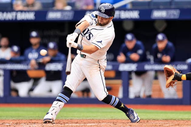 September 17, 2026, St. Petersburg, Florida, USA: Tampa Bay Rays first baseman Jonathan Aranda (8) reaches on a fielding error by Athletics left fielder Henry Bolte (33) during an MLB, Baseball Herren, USA game on September 17, 2026 at Tropicana Field. The Rays beat the Athletics 10-1 and swept the series. St. Petersburg USA - ZUMAh180 20260917_zsp_h180_096 Copyright: xKimxHukarix