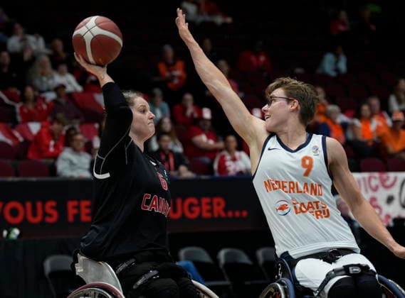 September 17, 2026, Ottawa, On, Canada: Nertherlands Bo Kramer (9) attempts to block am Canada s Arinn Young (6) during first half IWBF Wheelchair Basketball World Championships semifinal action in Ottawa, Thursday, Sept.17, 2026. Canada News - September 17, 2026  - ZUMAc35_ 20260917_zaf_c35_164 Copyright: xAdrianxWyldx