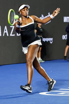 WTA GUADALAJARA OPEN 2026 WTA GUADALAJARA OPEN 2026 PEYTON STEARNS VS SLOANE STEPHENS 09 17 2026 GUADALAJARA, JALISCO Action photo of Sloane Stephens of the United States during a match at the 2026 WTA Guadalajara Open, held at the Centro Panamericano de Tenis in Guadalajara, Jalisco, Mexico. Action photo of Sloane Stephens of the United States, during a match at the 2026 WTA Guadalajara Open held at the Centro Panamericano de Tenis in Guadalajara, Jalisco, Mexico PHOTO BY IMAGENSHOP PHOTO AGENCY GUADALAJARA, JALISCO, MEXICO Copyright: xIMAGENSHOPxAGENCIAxFOTOGRAFICAx