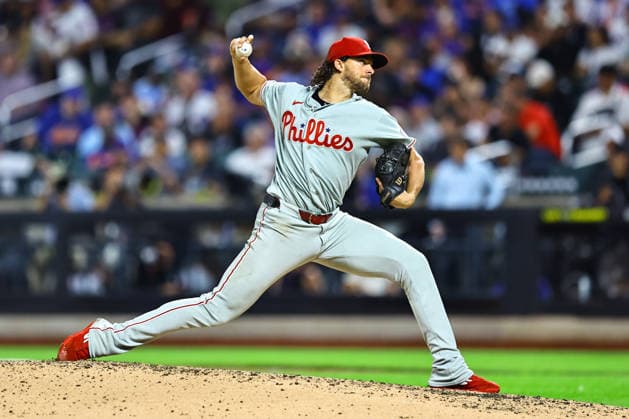 MLB, Baseball Herren, USA Philadelphia Phillies Vs. New York Mets Philadelphia Phillies starting pitcher Aaron Nola 27 throws during the sixth inning of a baseball game against the New York Mets at Citi Field in Corona, on September 17, 2026. Flushing N.Y. United States  Copyright: xGordonxDonovanx originalFilename:donovan-mlbphila260917_npEcj.jpg