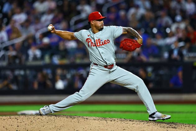 MLB, Baseball Herren, USA Philadelphia Phillies Vs. New York Mets Philadelphia Phillies relief pitcher Jhoan Duran 59 throws during the ninth inning of a baseball game against the New York Mets at Citi Field in Corona, on September 17, 2026. Flushing N.Y. United States  Copyright: xGordonxDonovanx originalFilename:donovan-mlbphila260917_npxcF.jpg