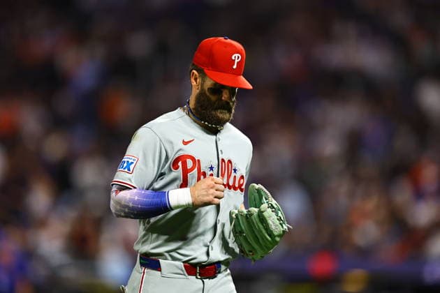 MLB, Baseball Herren, USA Philadelphia Phillies Vs. New York Mets Philadelphia Phillies right fielder Bryce Harper 3 comes off the field during the sixth inning of a baseball game against the New York Mets at Citi Field in Corona, on September 17, 2026. Flushing N.Y. United States  Copyright: xGordonxDonovanx originalFilename:donovan-mlbphila260917_npYPr.jpg