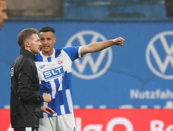 FC Hansa Rostock vs. VFB Stuttgart II, Rostock, September 16, 2026, Soccer 3rd Division: FC Hansa Rostock vs. VFB Stuttgart II; Yannic Thiel, coach of FC Hansa Rostock, and Kenan Fatkic of FC Hansa Rostock; Rostock Ostseestadion, Mecklenburg-Western Pomerania, Germany