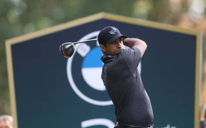 BMW PGA, Golf Herren Championship 2026 - Day One SURREY, ENGLAND, SEPTEMBER 17: Aaron Rai of England tee’s off with a driver on the 3rd hole during The DP World Tour BMW PGA Championship Day One at Wentworth Golf Club, Virginia Water, Surrey, England, on September 17. (Photo by Daniel Weir) Surrey Wentworth Golf Course England Copyright: xDanielxWeir SportsxPressxPhotox Sportspressphoto_SPR233933
