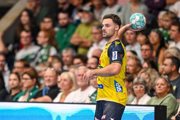 Göppingen, Germany, September 17, 2026—Dani Baijens of Rhein-Neckar Löwen in action, on the ball, making a solo play during the Opel Handball Bundesliga match between FRISCH AUF Goeppingen and Rhein Neckar Löwen at the EWS Arena on September 17, 2026, in Goeppingen, Germany. Photo by Harry Langer, DeFodi Images. Goeppingen, Germany, September 17, 2026 Dani Baijens of Rhein-Neckar Löwen controls the ball during the Opel Handball Bundesliga match between FRISCH AUF Göppingen and Rhein-Neckar Löwen at the EWS Arena on September 17, 2026 in Göppingen, Germany Photo by Harry Langer DeFodi Images Photo by Harry Langer DeFodi Images