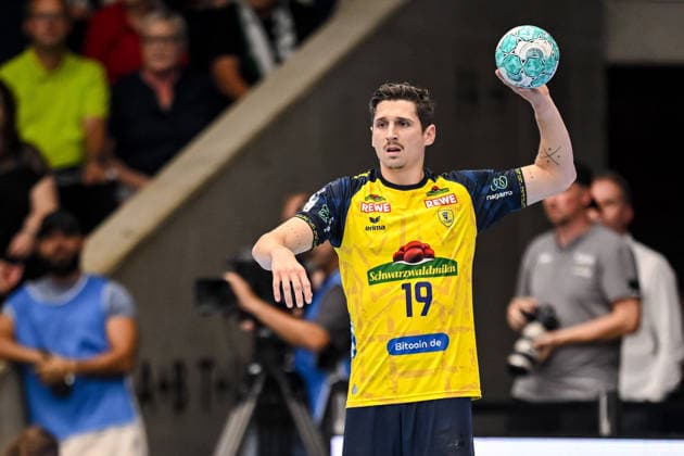 Göppingen, Germany, September 17, 2026 Marius Steinhauser of Rhein Neckar Löwen in action, on the ball, a solo play during the Opel Handball Bundesliga match between FRISCH AUF Göppingen and Rhein Neckar Löwen at the EWS Arena on September 17, 2026, in Göppingen, Germany. Photo by Harry Langer, DeFodi Images. Göppingen, Germany, September 17, 2026 Marius Steinhauser of Rhein-Neckar Löwen controls the ball during the Opel Handball Bundesliga match between FRISCH AUF Göppingen and Rhein-Neckar Löwen at the EWS Arena on September 17, 2026 in Göppingen, Germany. Photo by Harry Langer, DeFodi Images. Photo by Harry Langer, DeFodi Images