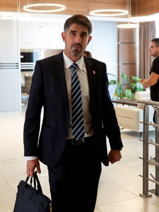Veljko Paunovic, UEFA Nations League press conference, PK, Pressekonferenz Stara Pazova, Serbia. Sept. 18th 2026. Serbia s football national team, Nationalteam head coach Veljko Paunovic during the press conference ahead of the Serbia v Greece UEFA Nations League match on September 18. 2026. in Stara Pazova, Serbia. Stara Pazova Serbia Copyright: xPedjaxMilosavljevic STARSPORTx x2026x