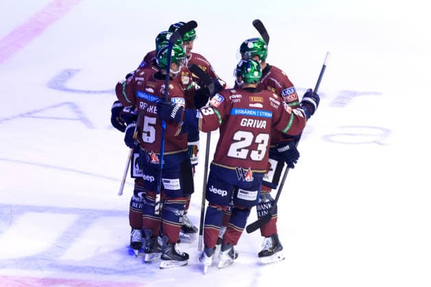September 17, 2026, GER, DEU, Germany, 1–0 by Manuel Wiederer, Eisbären Berlin 21, Andreas Eder, Eisbären Berlin 43, Eisbären Player Circle, nordphoto GmbH, Engler, Berlin, Uber Arena, Berlin, Germany Copyright: xNordphotox xEnglerx