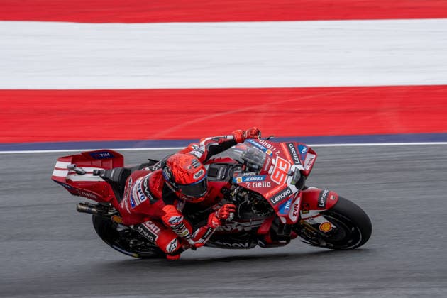 SPIELBERG, AUSTRIA - SEPTEMBER 18: Das Bild zeigt Marc Marquez aus Spanien vom Ducati Lenovo Team während des Freien Trainings 1 der MotoGP Großer Preis von Österreich 2026 am RED BULL RING am 18. September, 2026 in SPIELBERG, ÖSTERREICH, STEIERMARK. SPIELBERG, AUSTRIA SEPTEMBER 18: The picture shows Marc Marquez from Spain, riding for the Ducati Lenovo Team, during Free Practice 1 of the 2026 MotoGP Austrian Grand Prix at the RED BULL RING on 18 September 2026 in SPIELBERG, AUSTRIA, STYRIA. Copyright: xIBEX.agencyx xGerdxSchifferlx