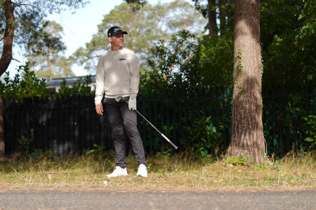 VIRGINIA WATER, ENGLAND - SEPTEMBER 18: Daniel Hillier (NZL) checks his line from the trees on the 15th hole during Round 2 at the BMW PGA, Golf Herren Championship at Wentworth Golf Club, Virginia Water on September 18, 2026 in Surrey, England The BMW PGA Championship