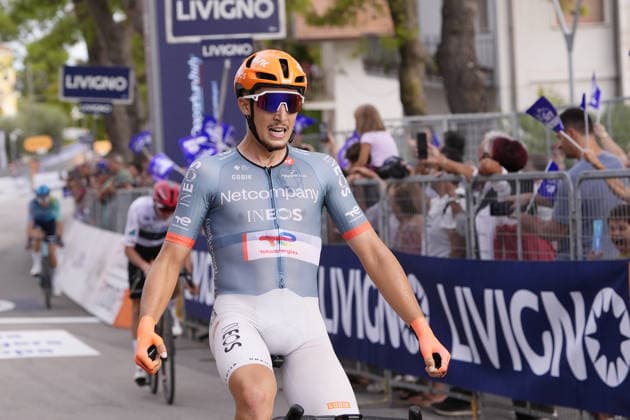 France s KÃ vin Vauquelin of Netcompany Ineos winner of the stage during the Giro d™Abruzzo, stage 4 from Silvi to Controguerra (182 km) - Abruzzo, Italy - Friday, September 18, 2026. - cycling.  Copyright: xFabioxFerrari LaPressex
