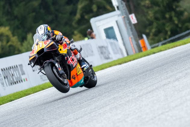 SPIELBERG, AUSTRIA - SEPTEMBER 18: Pedro Acosta aus Spanien fährt für das Red Bull KTM Factory Racing Team während des MotoGP Austrian Grand Prix 2026 - PracticeFrancesco Bagnaia aus Italien fährt für das Ducati Lenovo Teamam RED BULL RING am September 18, 2026 in Spielberg, AUSTRIA, STYRIA. SPIELBERG, AUSTRIA - SEPTEMBER 18: Pedro Acosta of Spain rides for the Red Bull KTM Factory Racing Team during the MotoGP Austrian Grand Prix 2026 - Practice at the RED BULL RING on September 18, 2026 in Spielberg, AUSTRIA, STYRIA. Copyright: xIBEX.agencyx xKlausxPressbergerx