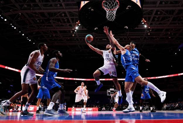 Russia Basketball United League Supercup Zenit - Anadolu Efes 9246042 18.09.2026 Players in action during the VTB United League SuperCup basketball match between Zenit St. Petersburg and Anadolu Efes Istanbul, in Moscow, Russia. Alexey Filippov Sputnik Moscow Russia  Copyright: xAlexeyxFilippovx