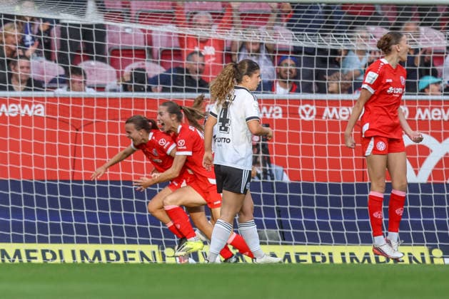 GER, Mainz, FSV Mainz 05 vs. Eintracht Frankfurt, Google Pixel Women s Bundesliga, Soccer, DFB, 2026–2027 Season, MEWA Arena, Matchday 5 in Pictures: Kara Bathmann of Mainz 05 Women s Team 4 scores the 1–0 goal, Celebration and joy, emotions. DFB and DFL regulations prohibit any use of photographs as image sequences and or quasi-video. September 18, 2026 Copyright: HMBxMedia HendrikxHamelau