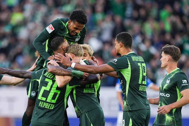 September 18, 2026, xydrx, Men s, Soccer, 2. Bundesliga, VfL Wolfsburg vs. SV Darmstadt 98, 2026–2027 season, Volkswagen Arena: Goal celebration after VfL Wolfsburg’s 1–0 goal scored by Alexander Bernhardsson (VfL Wolfsburg, 17), along with Sael Kumbedi (VfL Wolfsburg, 26), Yannick Gerhardt (VfL Wolfsburg, 31), and Cleiton Santana dos Santos (VfL Wolfsburg), 33. DFB regulations prohibit any use of photographs as image sequences and or quasi-video content. Copyright: HMBxMedia YannisxDreimann