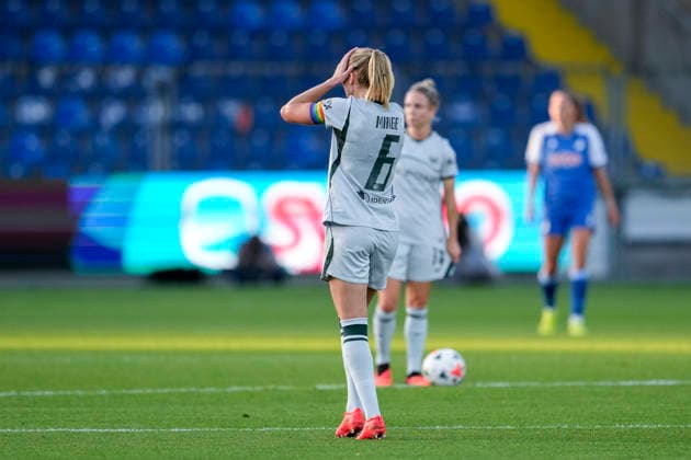 From left: Janina Minge Wolfsburg, 6, Svenja Huth, Wolfsburg, 10, VfL Wolfsburg players looking disappointed, disappointment, frustration, pessimistic, after conceding the goal to make it 1–0, action, game scene, September 18, 2026, Sinsheim, Hoffenheim, Germany, soccer, Google Pixel Women’s Bundesliga, TSG 1899 Hoffenheim vs. VfL Wolfsburg, DFB and DFL regulations prohibit any use of photographs as image sequences and or quasi-video xozx
