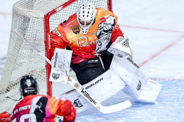 September 18, 2026, Ice Hockey, DEL, Kölner Haie vs. Grizzlys Wolfsburg, Matchday 1, 2026–27 Season, Lanxess Arena, Cologne; Goalie Hannibal Weitzmann, Grizzlys Wolfsburg, 67, North Rhine-Westphalia, Germany