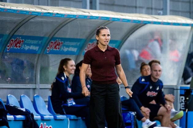 September 18, 2026, GER, Soccer, Women s, Google Pixel 1 Bundesliga, 2026–2027 Season, Matchday 4, TSG 1899 Hoffenheim vs. VfL Wolfsburg Eva Maria Virsinger Hoffenheim, Head Coach DFB and DFL regulations prohibit any use of photographs as image sequences and or quasi-video Hoffenheim Dietmar Hopp Stadium Baden-Württemberg Germany Copyright: xNordphoto Memmlerx