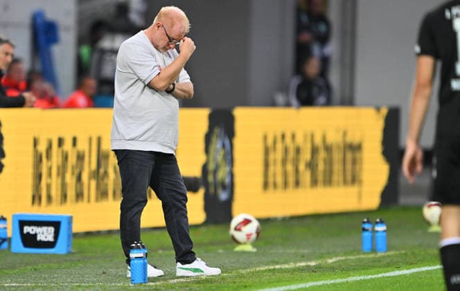 September 18, 2026 Soccer Season 2026–2027, Matchday 2, Bundesliga, SpVgg Greuther Fürth vs. Kleeblatt FC Magdeburg, FCM, Sports Photo by Zink xwoxzix. DFL regulations prohibit any use of photographs as image sequences and or quasi-video For editorial use only. Heiko Vogel, coach of SpVgg Greuther Fürth, is disappointed. Disappointment