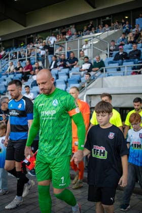 September 18, 2026, xerix, Regional League Southwest Soccer, FSV Frankfurt vs. Stuttgarter Kickers: Felix Dornebusch of SV Stuttgarter Kickers warms up before the match in Frankfurt
