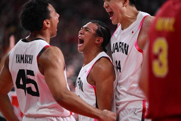 Japan v China - 20th Asian Games Aichi-Nagoya NAGOYA, JAPAN - SEPTEMBER 18: Team Japan acknowledge the crowd after victory in the basketball Men s semifinals match between Japan and China on day minus one of the 20th Asian Games Aichi-Nagoya at Aichi International Arena on September 18, 2026 in Nagoya, Aichi, Japan. Stringer Anadolu Nagoya Japan. Editorial use only. Please get in touch for any other usage.  Copyright: x2026xAnadoluxStringerx