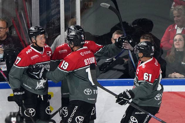 Cologne, DEL, 2026–2027 season, Kölner Haie vs. Grizzlys Wolfsburg, September 18, 2026, Lanxessarena Cologne, Kölner Haie, celebrating