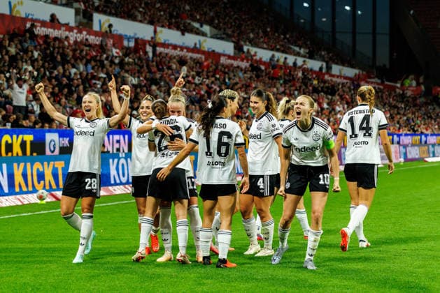 GPFBL, 1 FSV Mainz 05 vs. Eintracht Frankfurt, September 18, 2026, Mainz celebrates Rebecka Blomqvist’s goal to make it 2–3 against Eintracht Frankfurt in the 28th minute of the Google Pixel Women’s Bundesliga match on Matchday 5 of the 2026–27 season between 1 FSV Mainz 05 and Eintracht Frankfurt at the MEWA Arena, Mainz, September 18, 2026 Copyright: xBEAUTIFULxSPORTS Hahnex