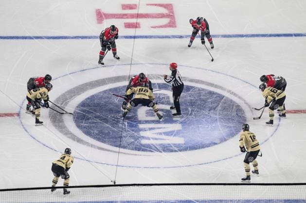 COLOGNE, GERMANY - 18 SEPTEMBER, 2026: - The PENNY DEL Ice hockey, Eishockey match Koelner Haie vs. Grizzlys Wolfsburg at LANXESS arena.  Copyright: xVitaliixKliuievx